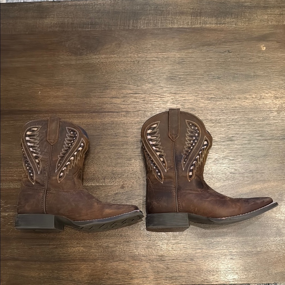 Boys size 3 Brown Western Boots